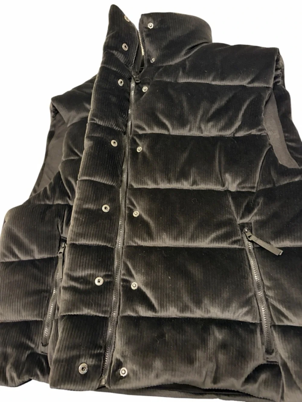 AVIA Women’s Black Ribbed Velour Vest, size 22.